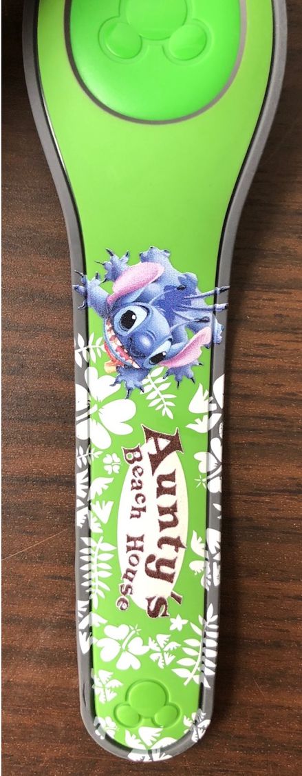 Aunty’s Beach House Disney MagicBand