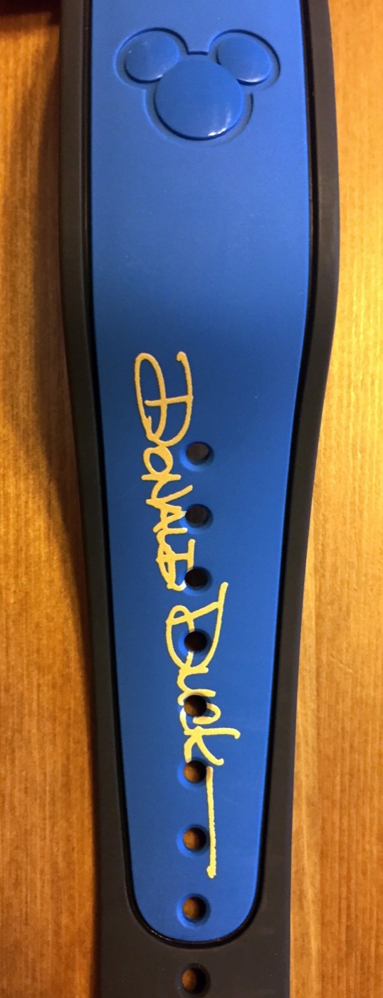 Donald Duck Autograph (First Printing) view 4