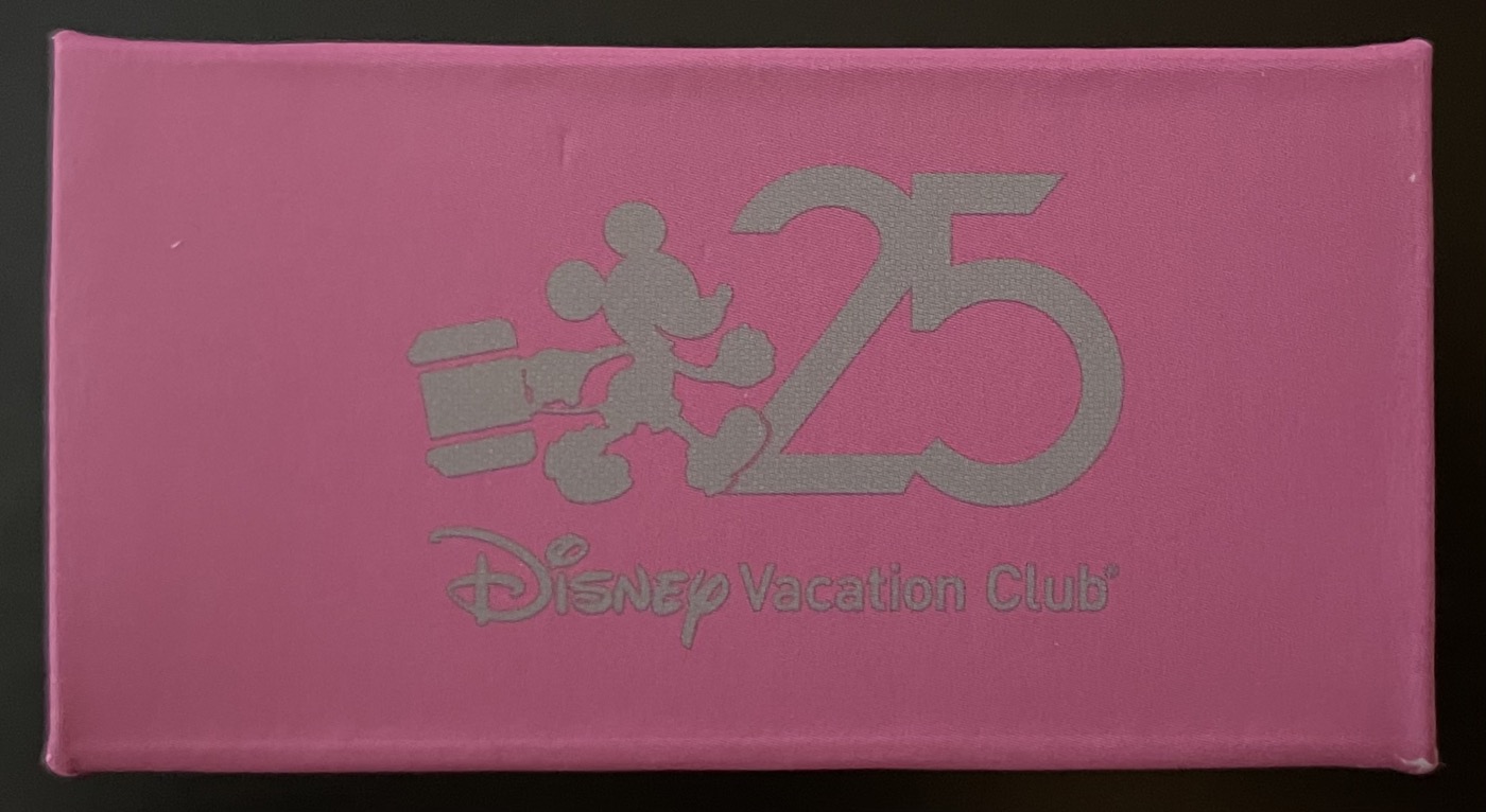 Disney Vacation Club – 25th Anniversary (2016, Pink) view 4