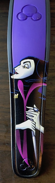 Maleficent (2016) view 4