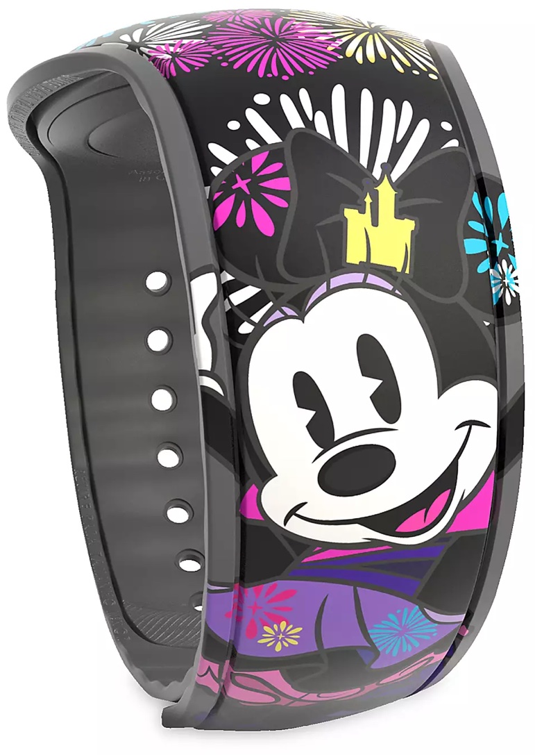 Main Attraction – Castle Fireworks Disney MagicBand