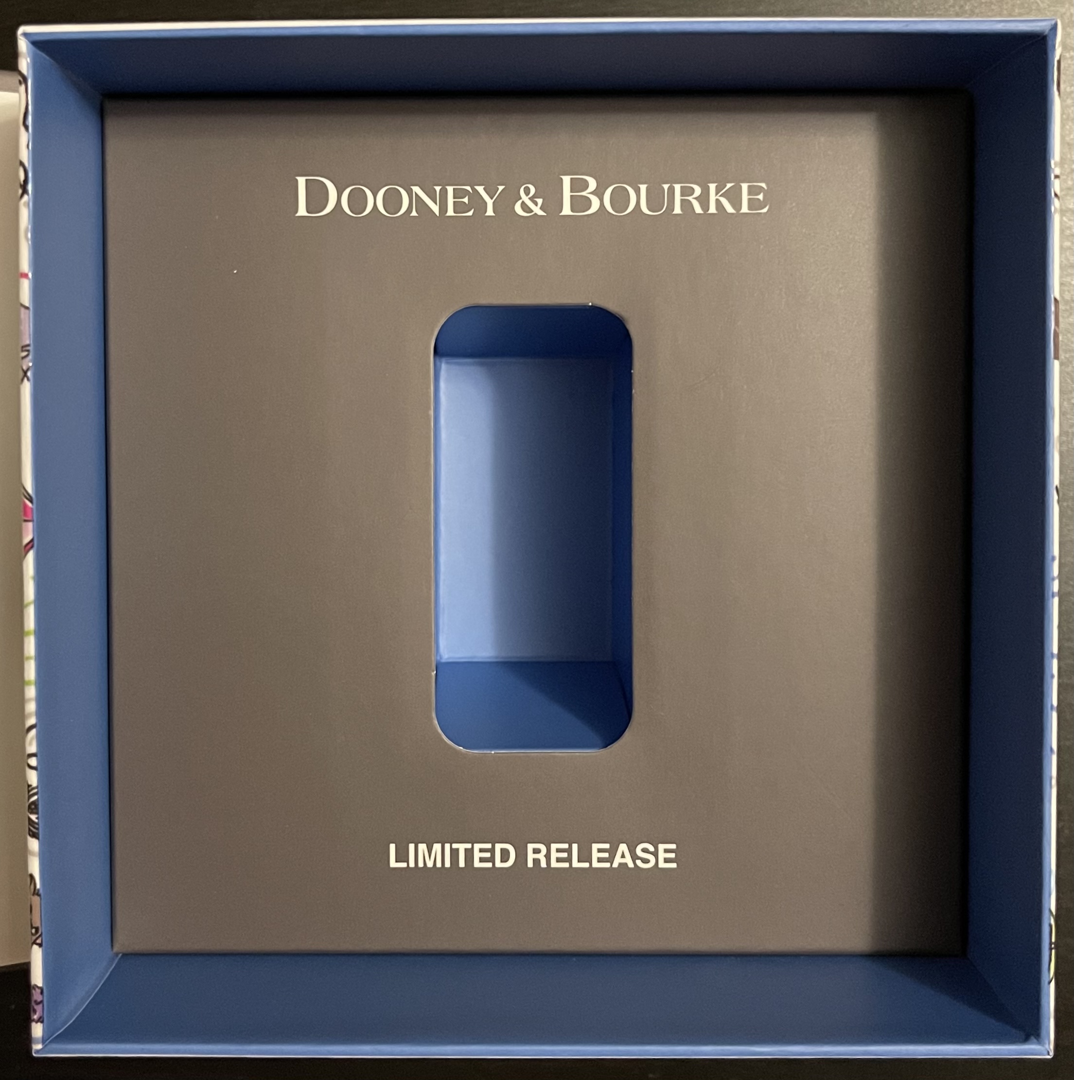 Dooney & Bourke – Cats Pattern Disney MagicBand