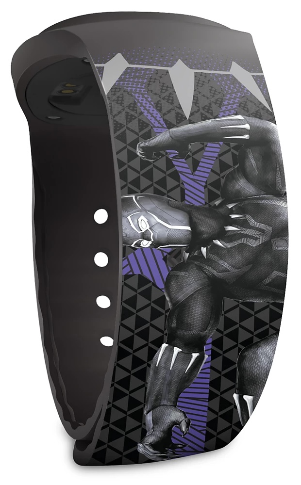 Black Panther (2022, Black) view 3